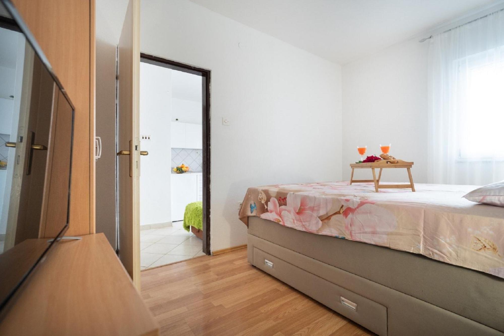 Apartments Milic Gornji Karin Exteriér fotografie