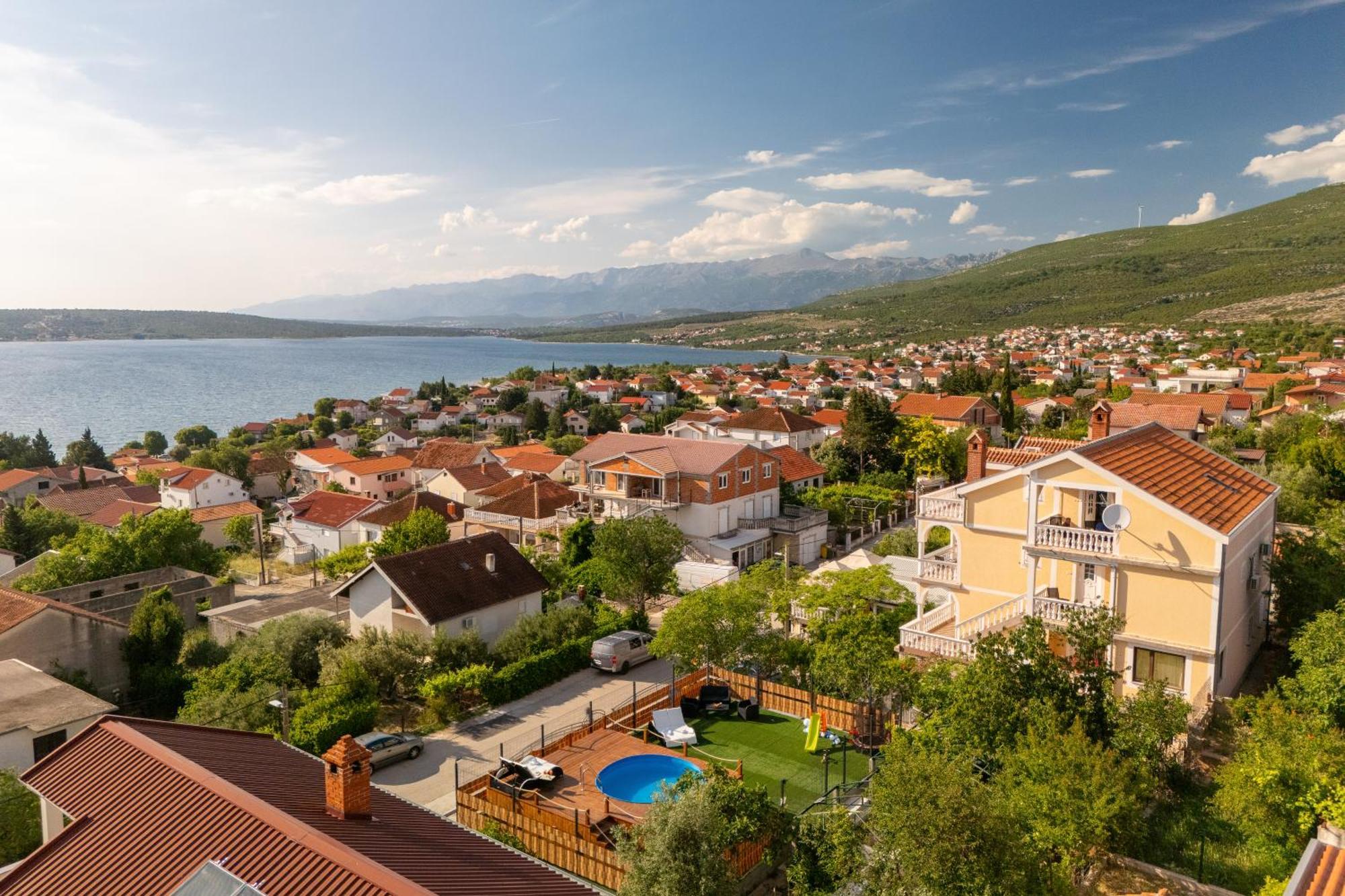 Apartments Milic Gornji Karin Exteriér fotografie